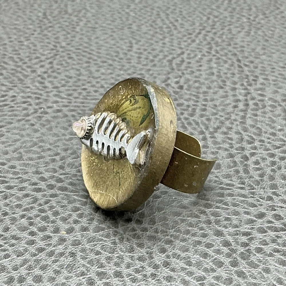 Ring Size 7 Gold Tone Pink Crystal Cocktail Boho Fish Bone Womens Fashion